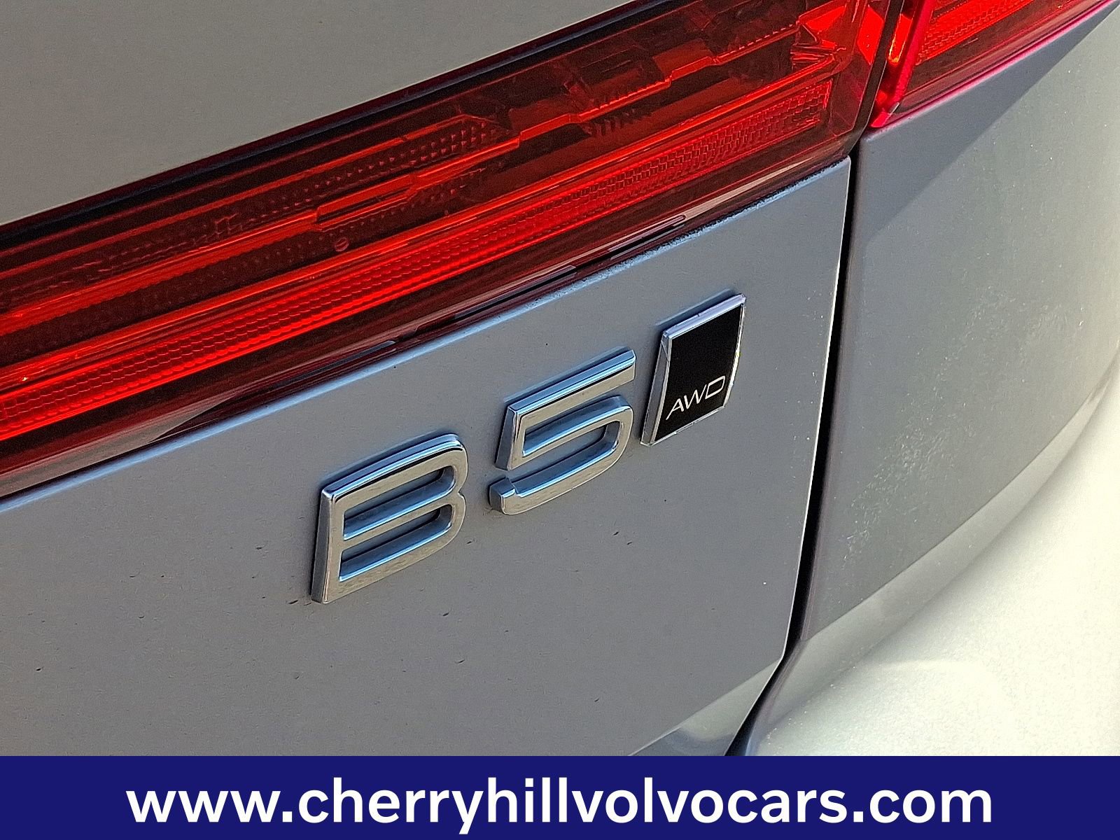 Certified 2023 Volvo XC60 B5 Plus w/ Climate Package image 31