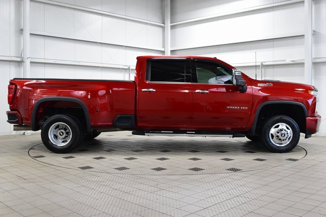 Used 2022 Chevrolet Silverado 3500 High Country w/ Safety Package II image 9