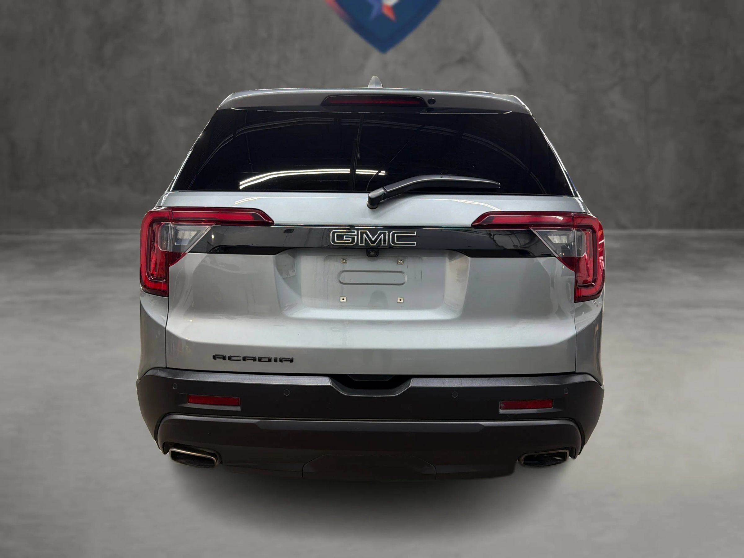 Used 2023 GMC Acadia SLE w/ Driver Convenience Package FWD image 47