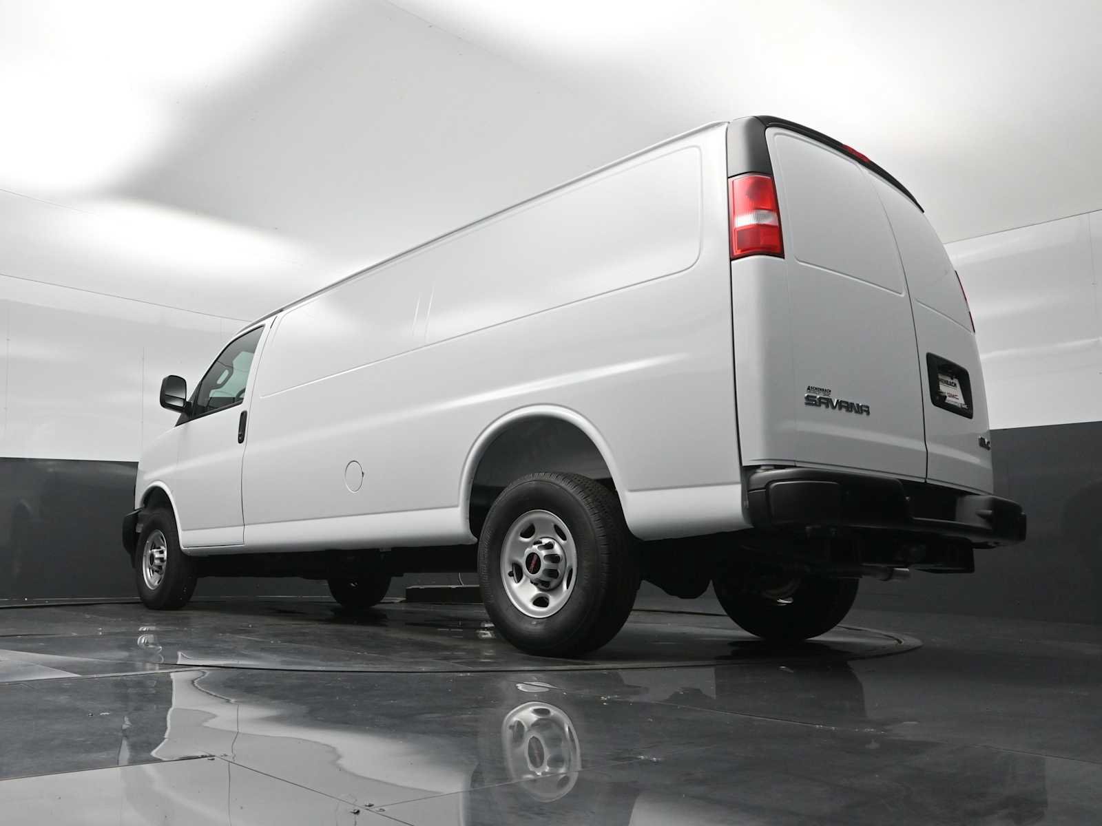 New 2026 GMC Savana 3500 Extended w/ Driver Convenience Package RWD image 20