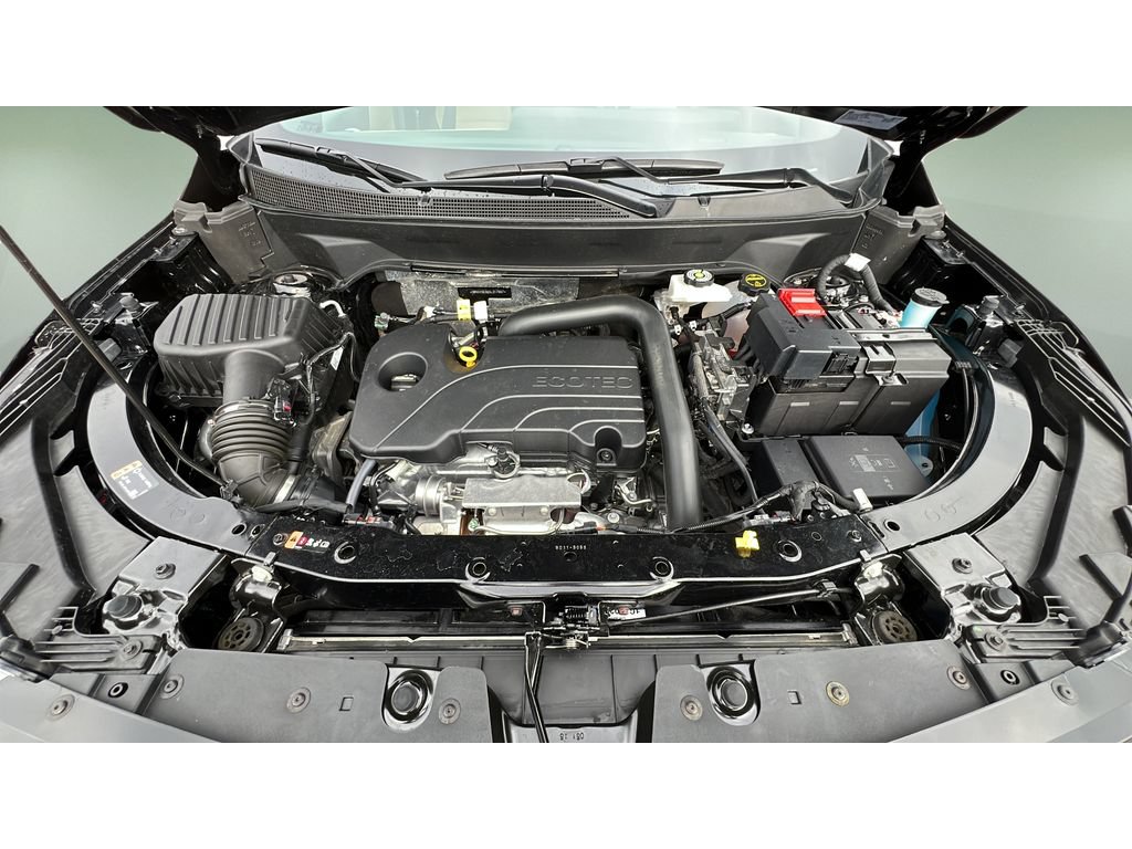 Certified 2025 Chevrolet Equinox ACTIV w/ Safety and Technology Package AWD/4WD image 33