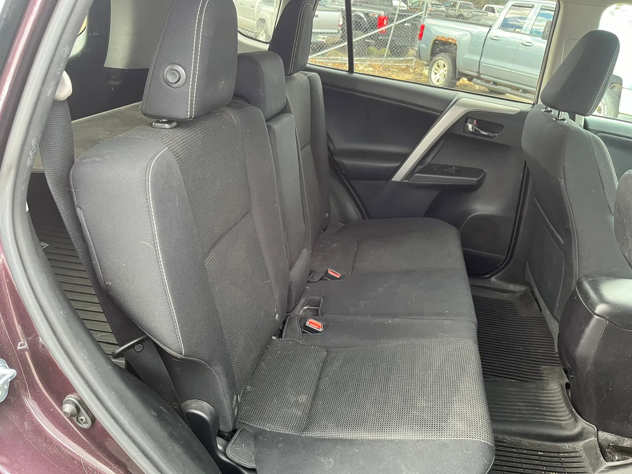 Used 2017 Toyota RAV4 XLE image 18