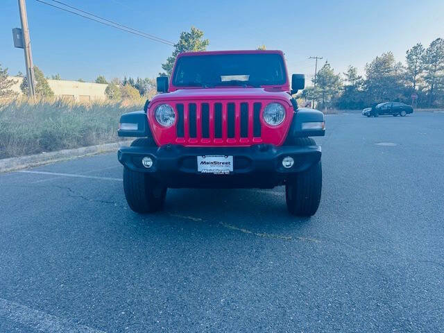 Used 2018 Jeep Wrangler Unlimited Sport image 4