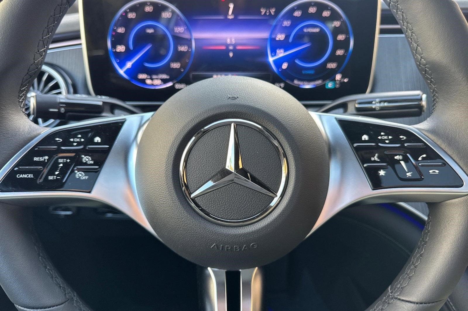 Used 2026 Mercedes-Benz EQE 320 4MATIC Sedan image 16