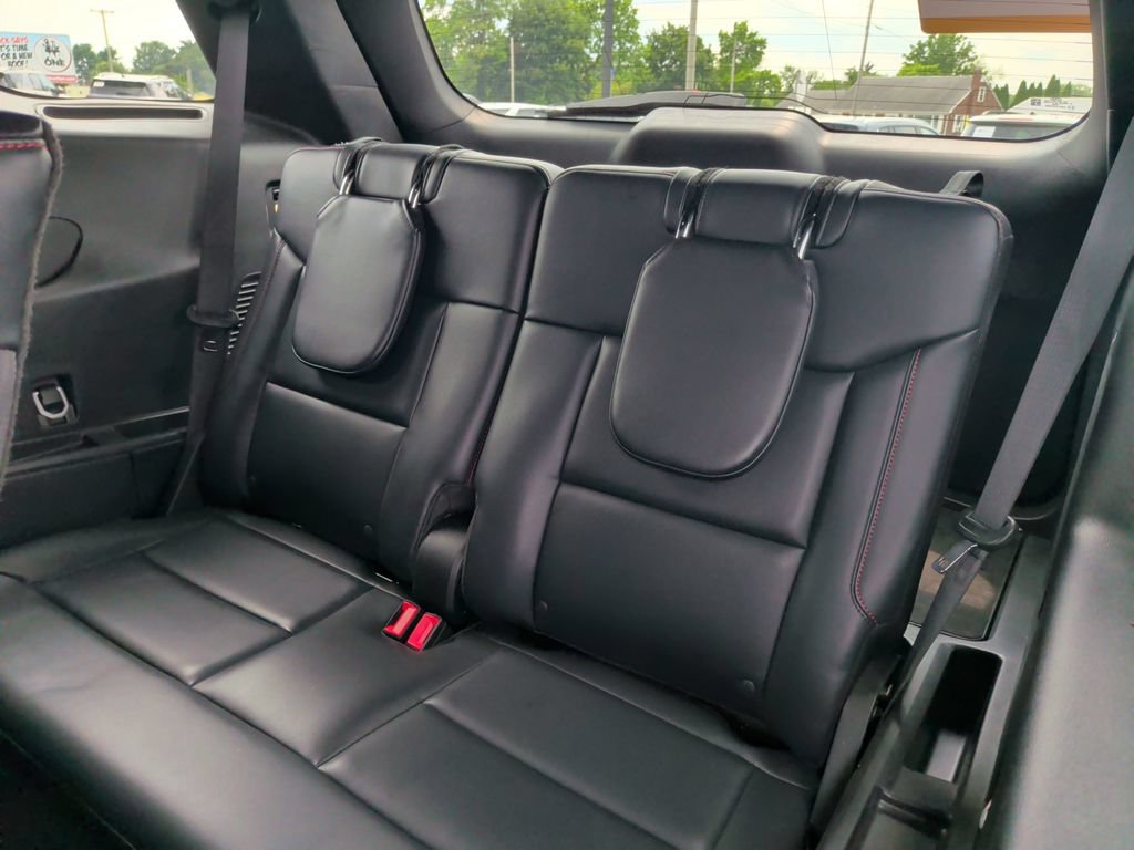 Certified 2025 Ford Explorer ST-Line w/ ST-Line Street Pack AWD/4WD image 18