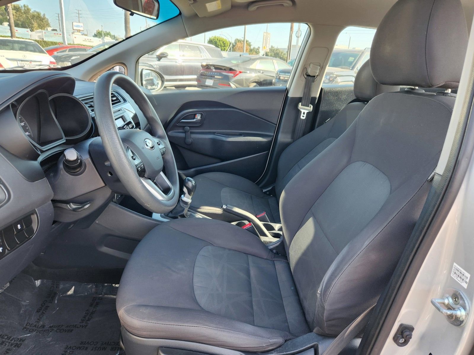 Used 2017 Kia Rio LX image 4