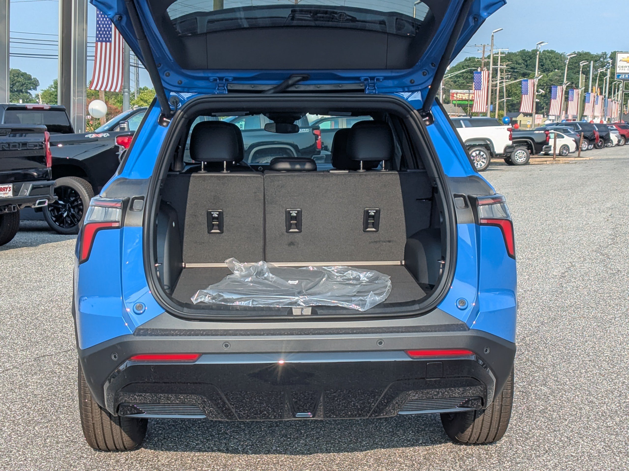 New 2027 Chevrolet Equinox RS FWD image 7