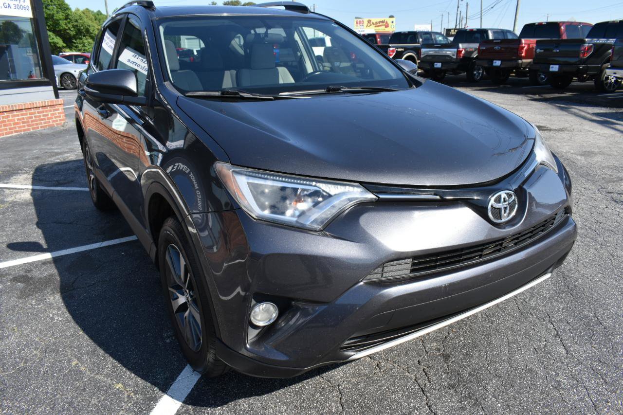 Used 2016 Toyota RAV4 XLE FWD image 4