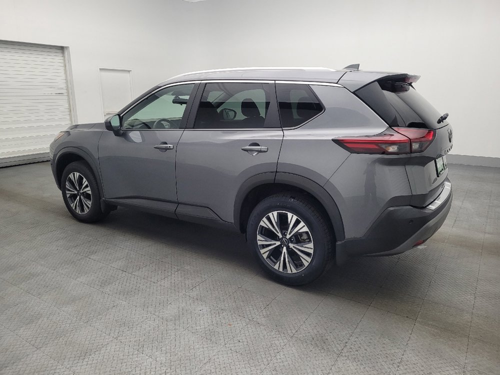 Used 2023 Nissan Rogue SV w/ SV Premium B Package image 3