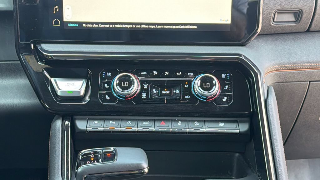 Used 2022 GMC Sierra 1500 AT4 w/ AT4 Premium Package AWD/4WD image 11