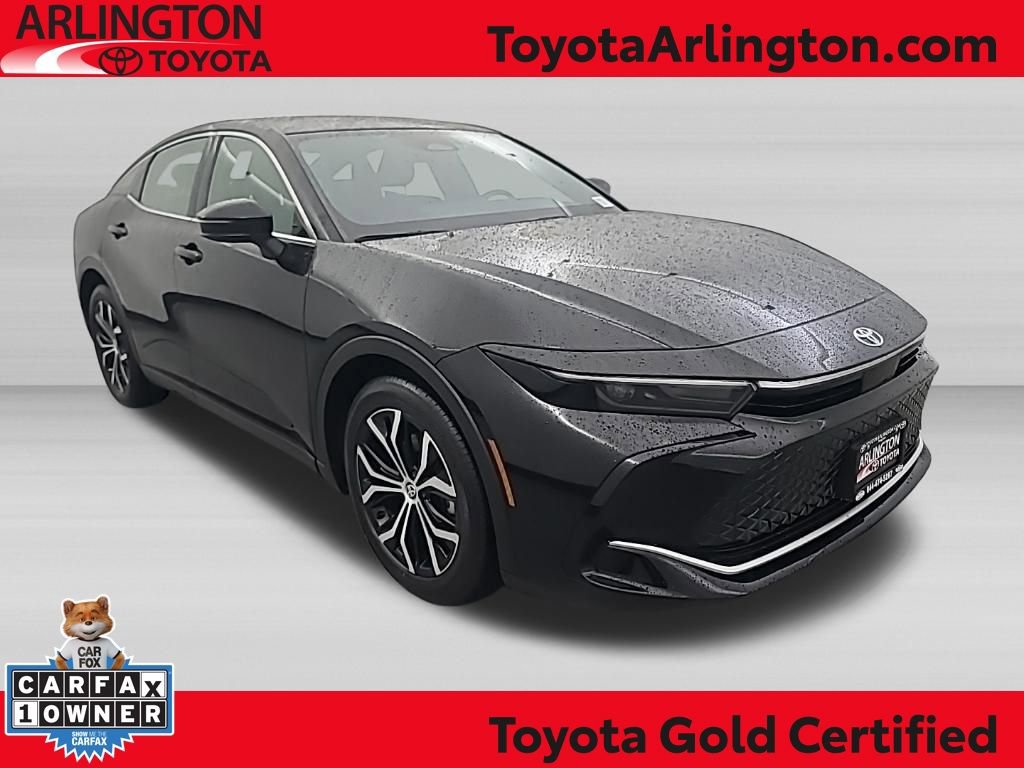 Used 2025 Toyota Crown XLE AWD/4WD image 1