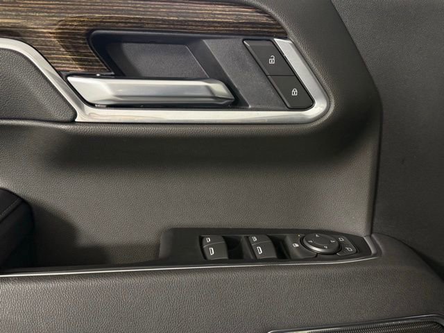 Used 2025 GMC Sierra 1500 Elevation w/ Preferred Package image 16