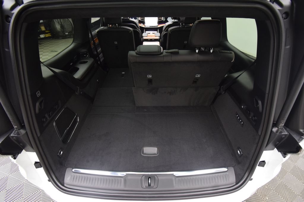 New 2026 Jeep Grand Wagoneer Summit AWD/4WD image 43