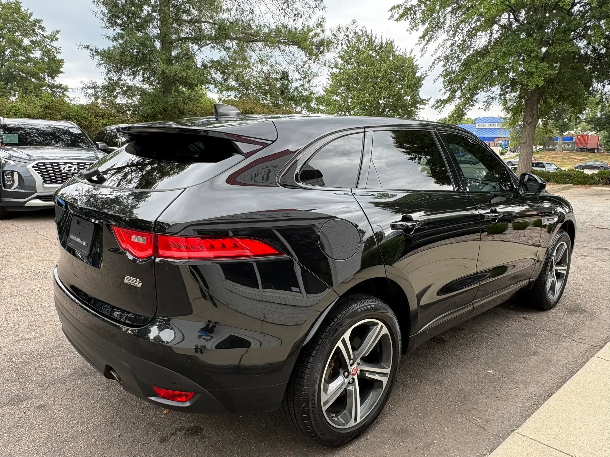 Used 2020 Jaguar F-PACE R-Sport AWD/4WD image 6