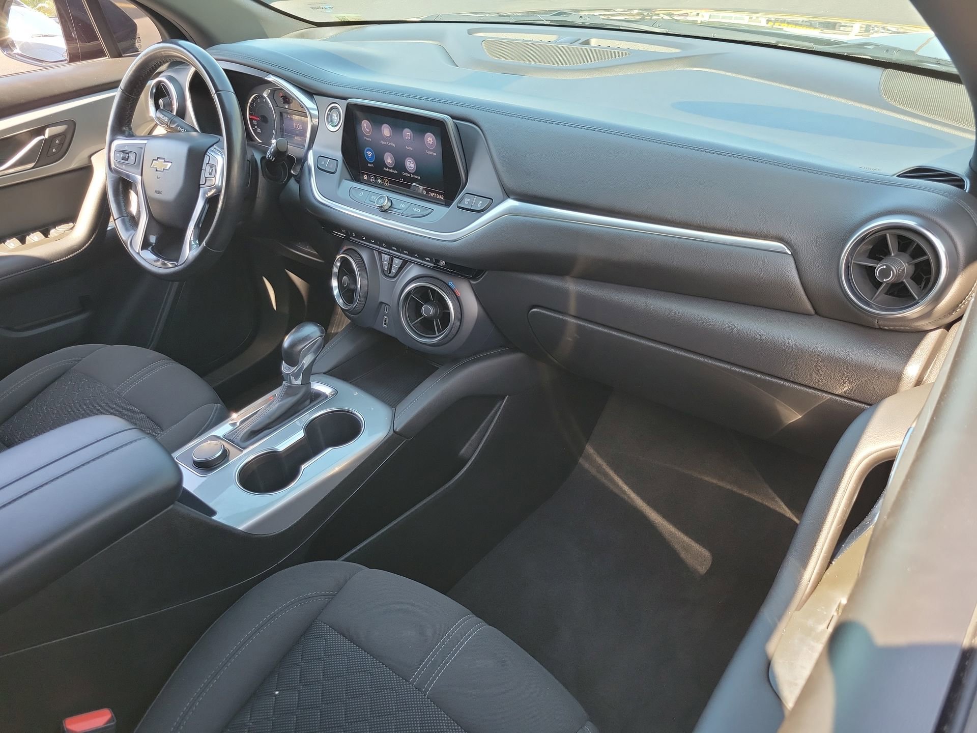 Used 2020 Chevrolet Blazer LT FWD image 13