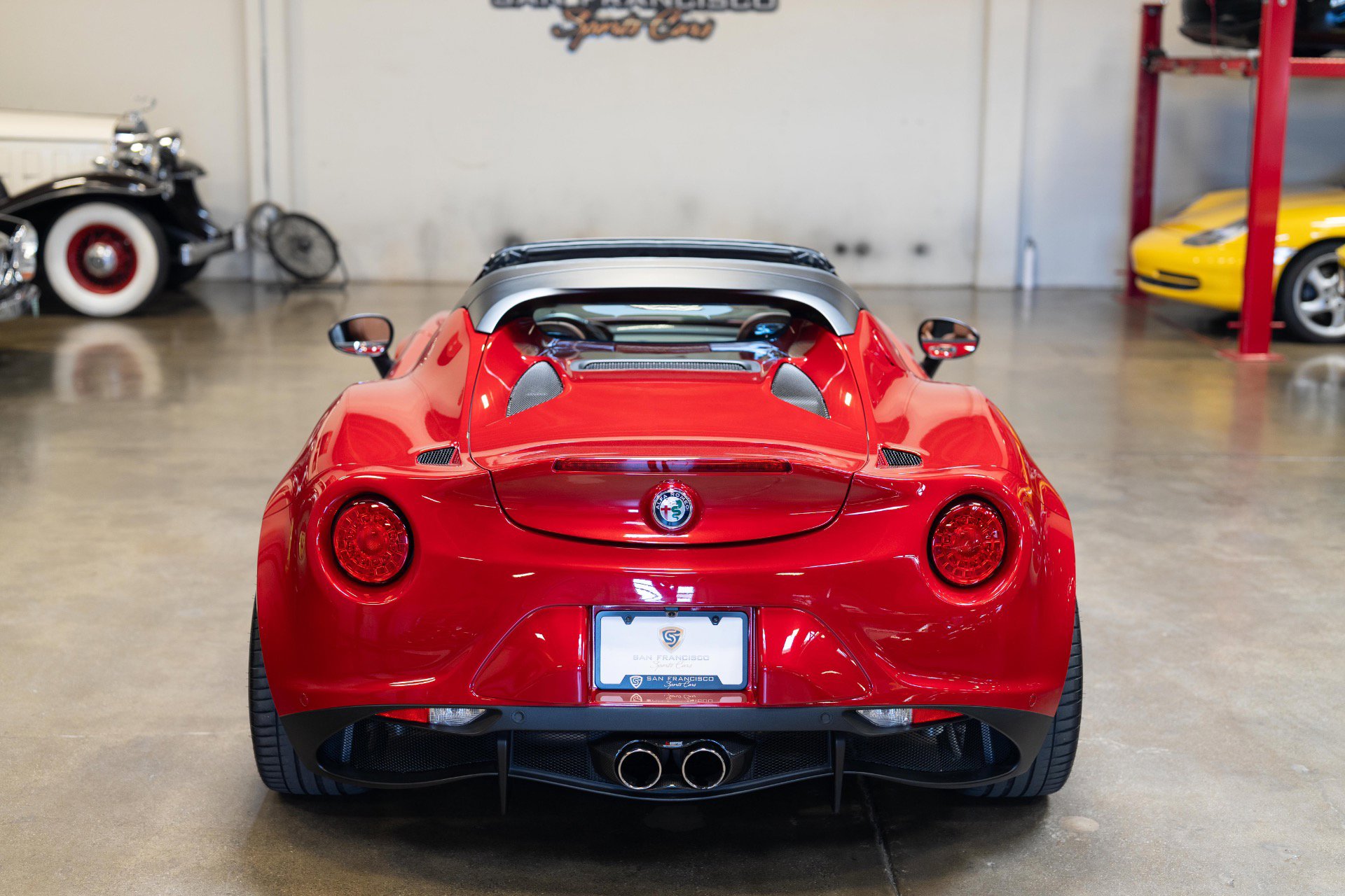 Used 2018 Alfa Romeo 4C Spider w/ Convenience Group - Spider image 9