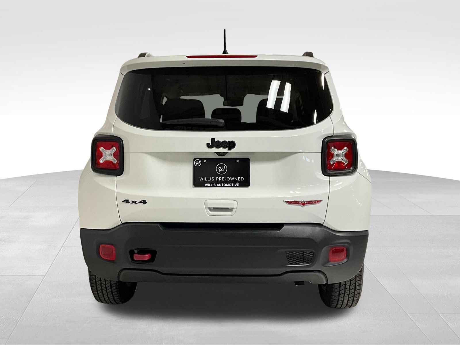 Used 2023 Jeep Renegade Trailhawk AWD/4WD image 6