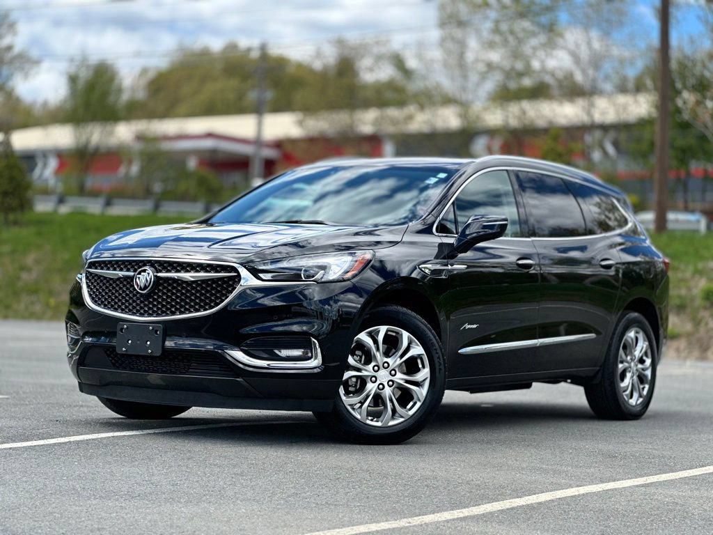 Used 2018 Buick Enclave Avenir w/ Avenir Technology Package AWD/4WD image 1