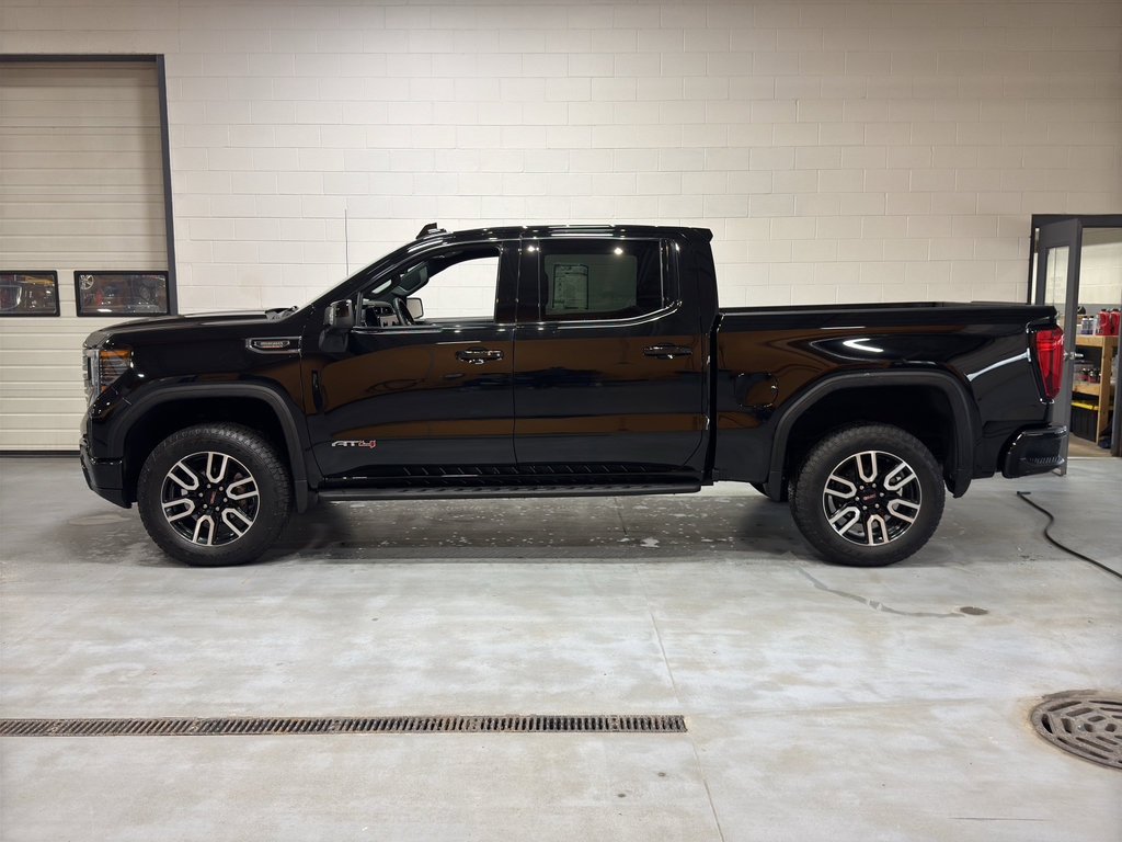 Used 2025 GMC Sierra 1500 AT4 w/ AT4 Premium Package image 2
