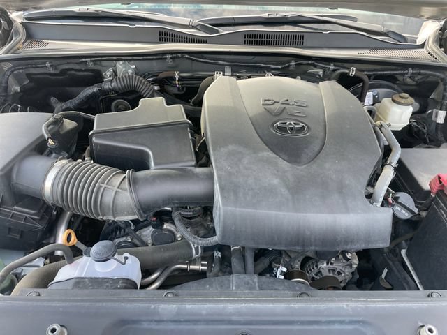 Used 2023 Toyota Tacoma TRD Sport w/ TRD Premium Sport Package AWD/4WD image 22