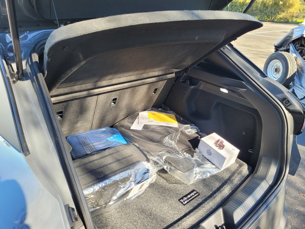 New 2026 Volkswagen ID.4 Pro RWD image 26