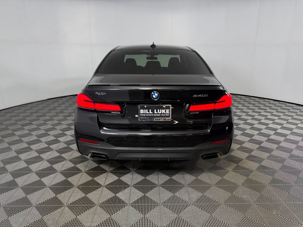 Used 2023 BMW 540i w/ M Sport Package RWD image 8