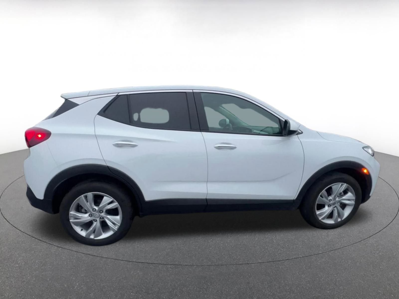 Used 2025 Buick Encore GX Preferred image 16