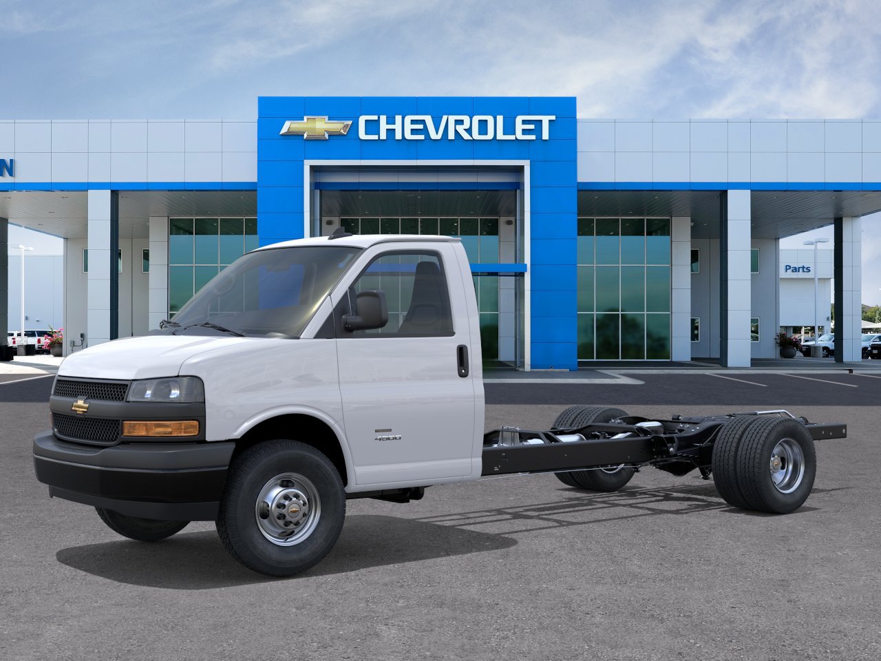 New 2025 Chevrolet Express 4500 w/ Power Convenience Package RWD image 2