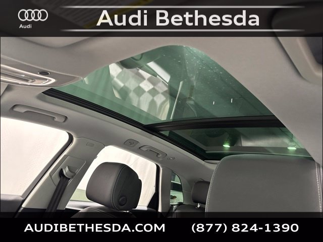 Used 2023 Audi Q5 Premium w/ Convenience Package AWD/4WD image 29