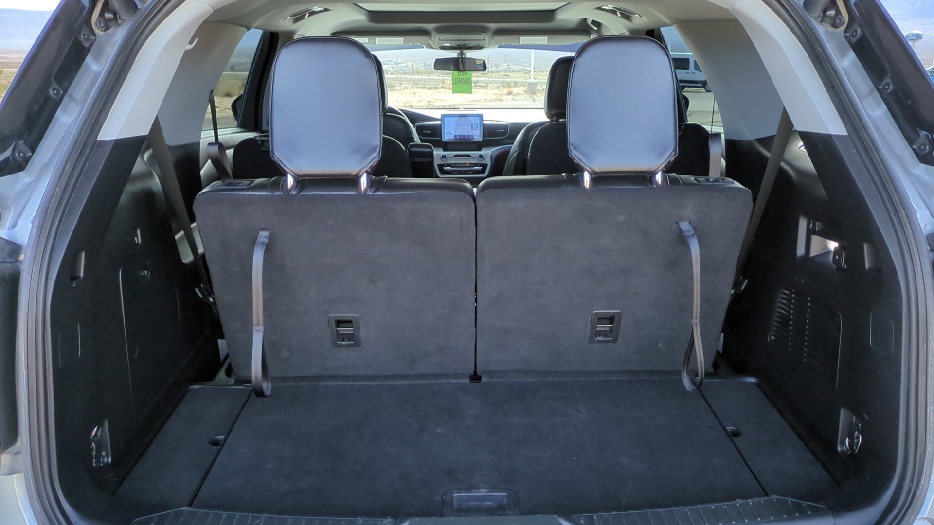 Used 2021 Ford Explorer XLT w/ Equipment Group 202A image 28