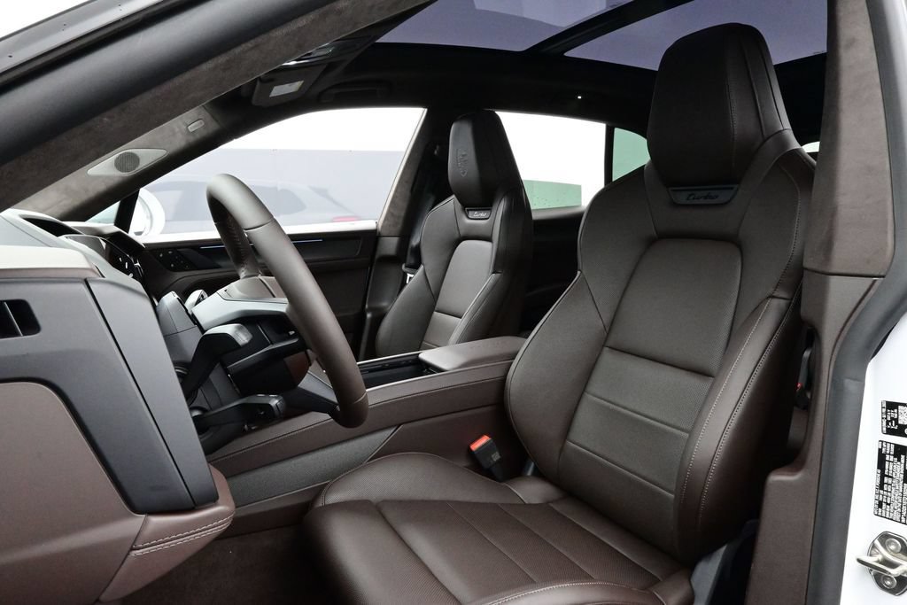 New 2026 Porsche Cayenne Turbo AWD/4WD image 5