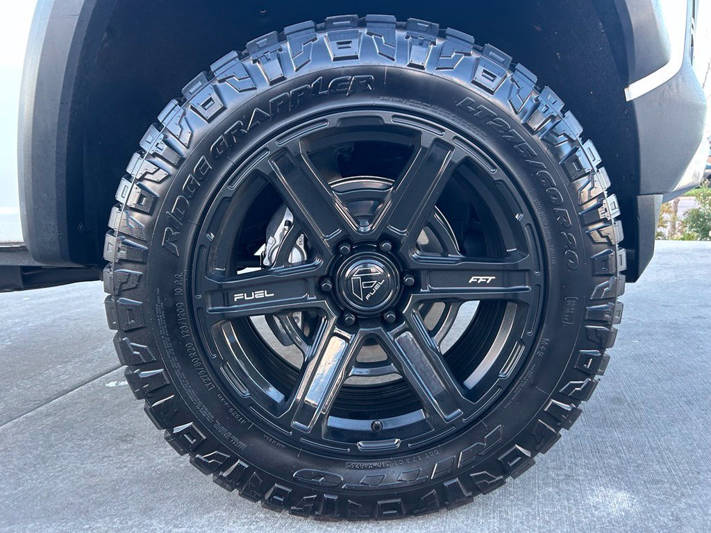 Used 2025 Chevrolet Colorado Trail Boss AWD/4WD image 31