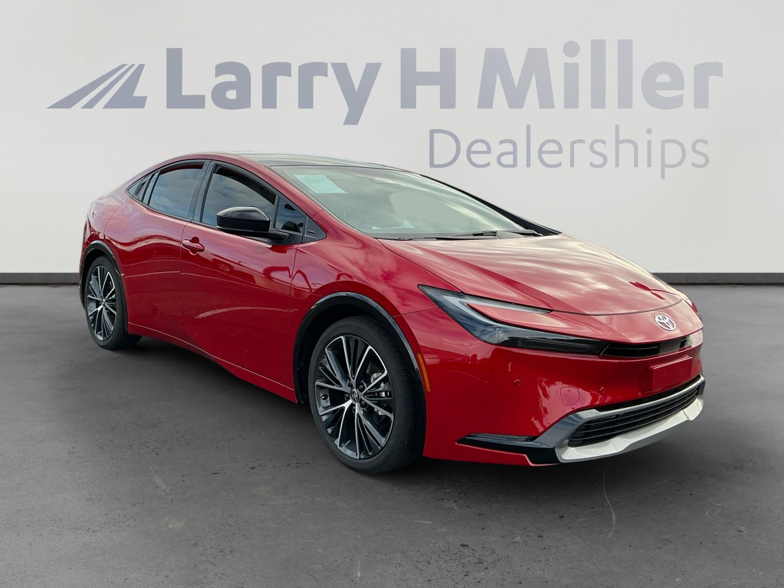 Used 2025 Toyota Prius XLE image 7