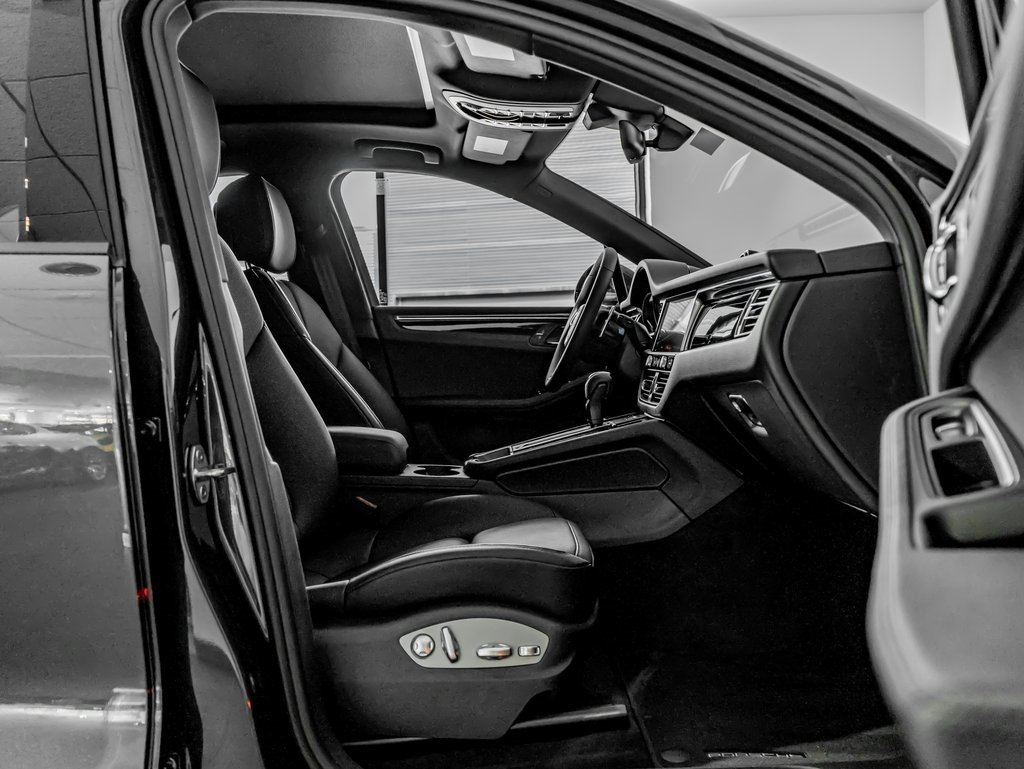 New 2026 Porsche Macan image 29