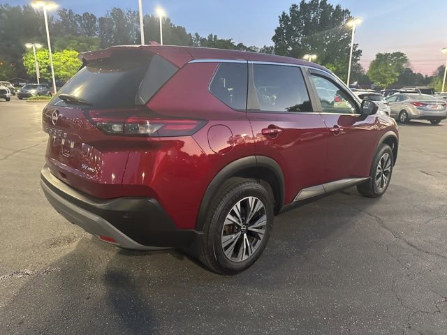 Used 2023 Nissan Rogue SV image 4