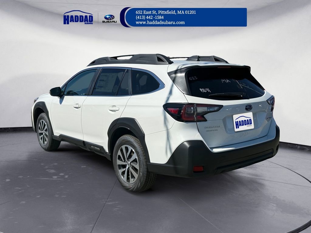 New 2025 Subaru Outback Premium image 3