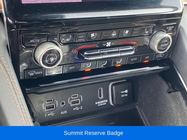 Used 2022 Jeep Grand Cherokee Summit AWD/4WD image 13