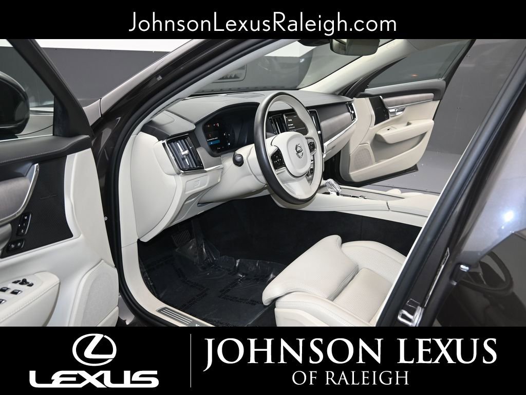 Used 2024 Volvo S90 B6 Ultimate image 13