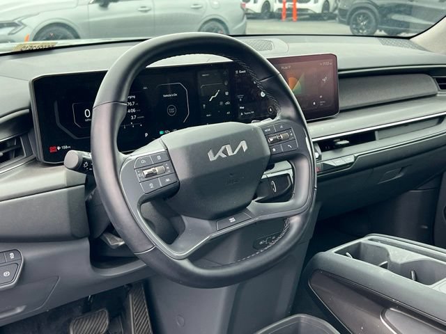 Certified 2024 Kia EV9 Light RWD image 14