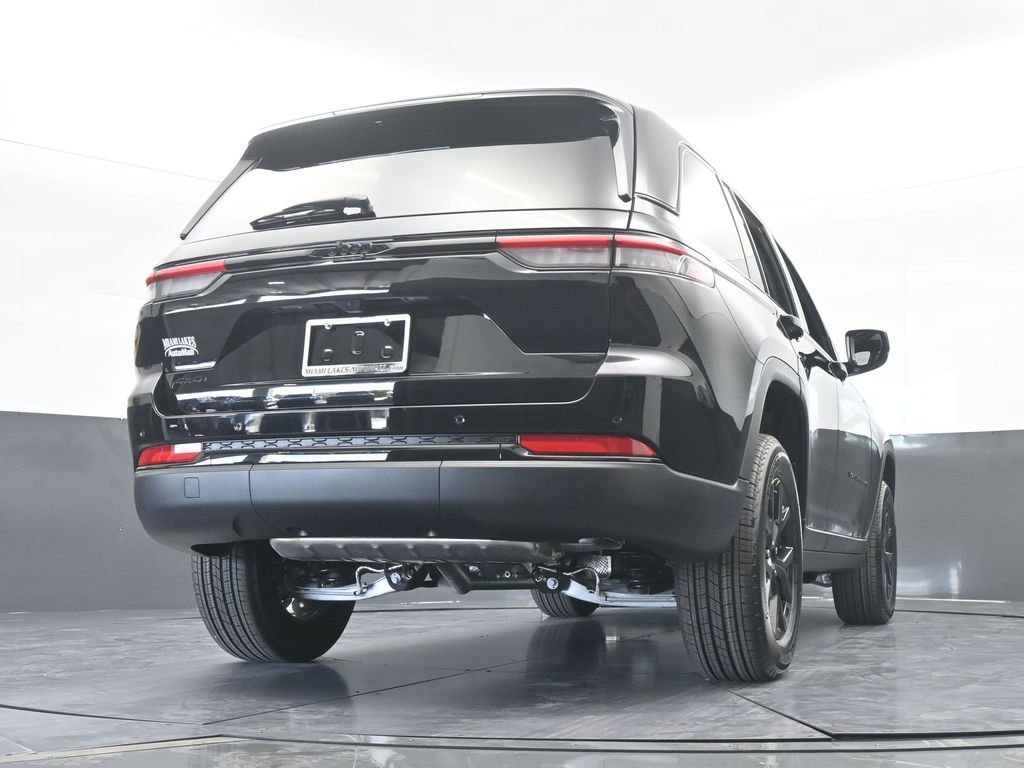 New 2025 Jeep Grand Cherokee Laredo image 51