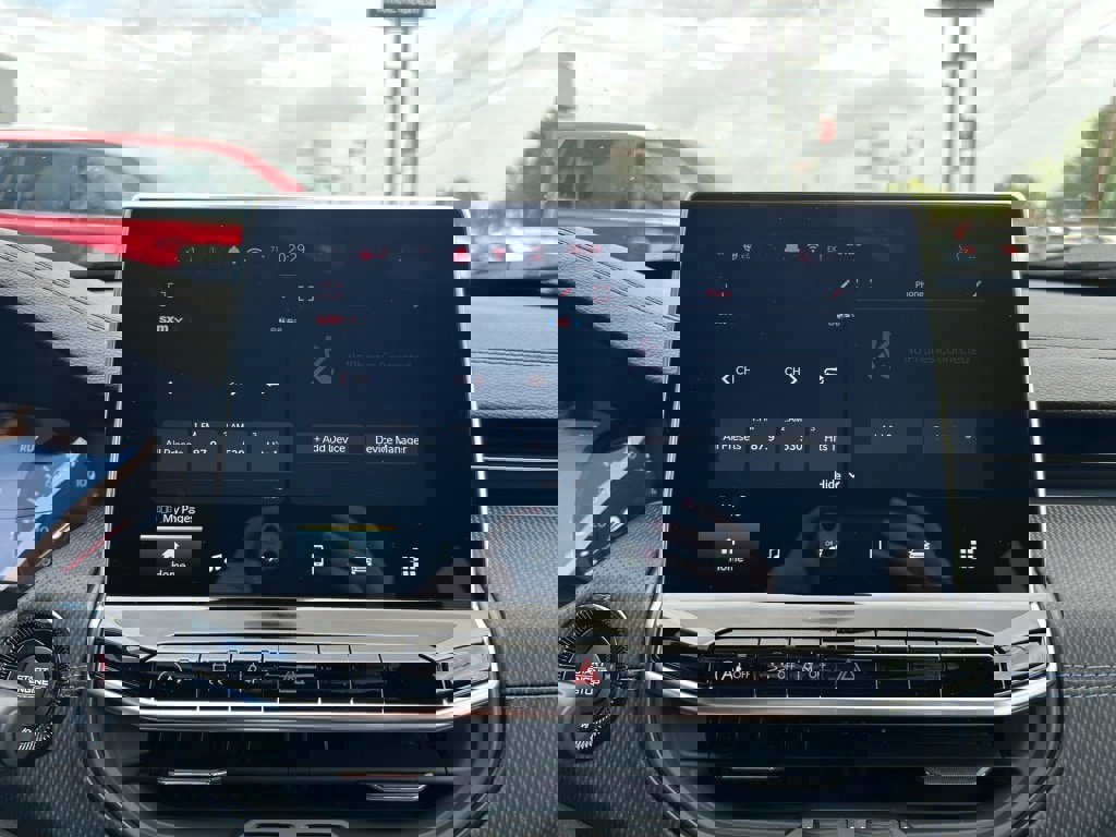 New 2025 Jeep Compass Latitude w/ Sun & Sound Group image 26