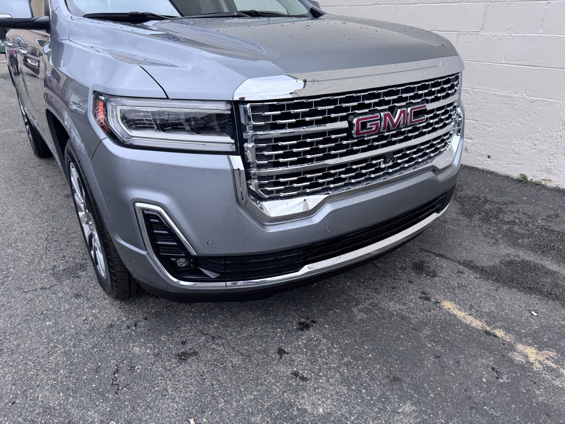 Used 2023 GMC Acadia Denali image 8