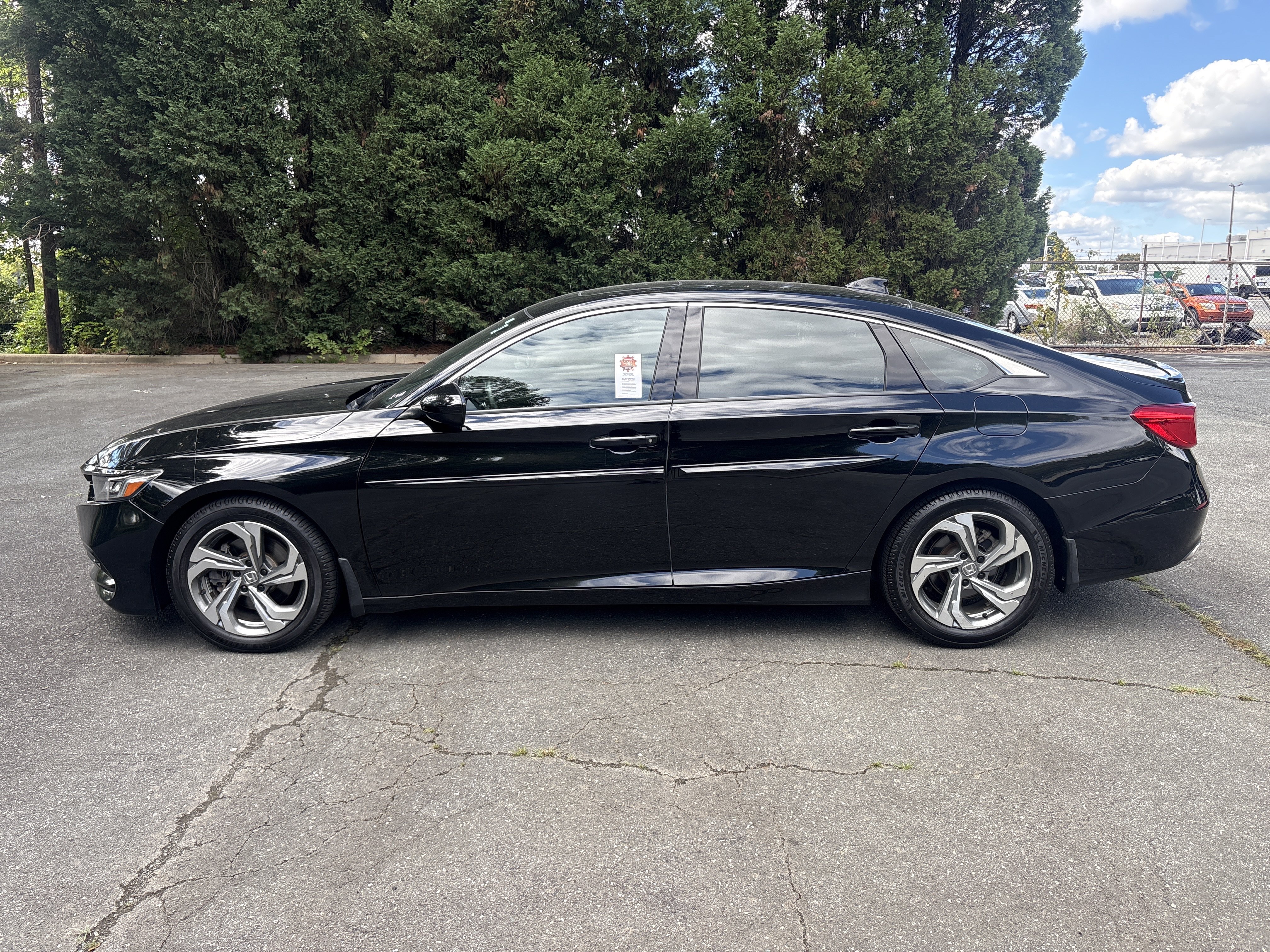 Used 2019 Honda Accord Sport image 7