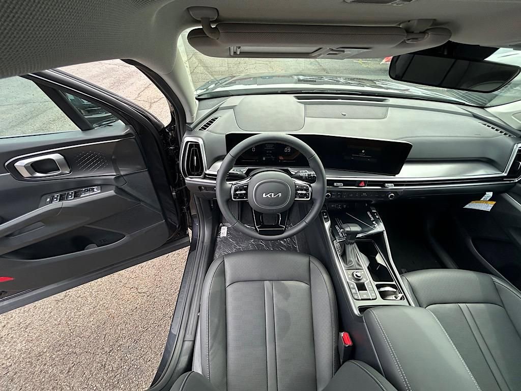 New 2025 Kia Sorento S image 21