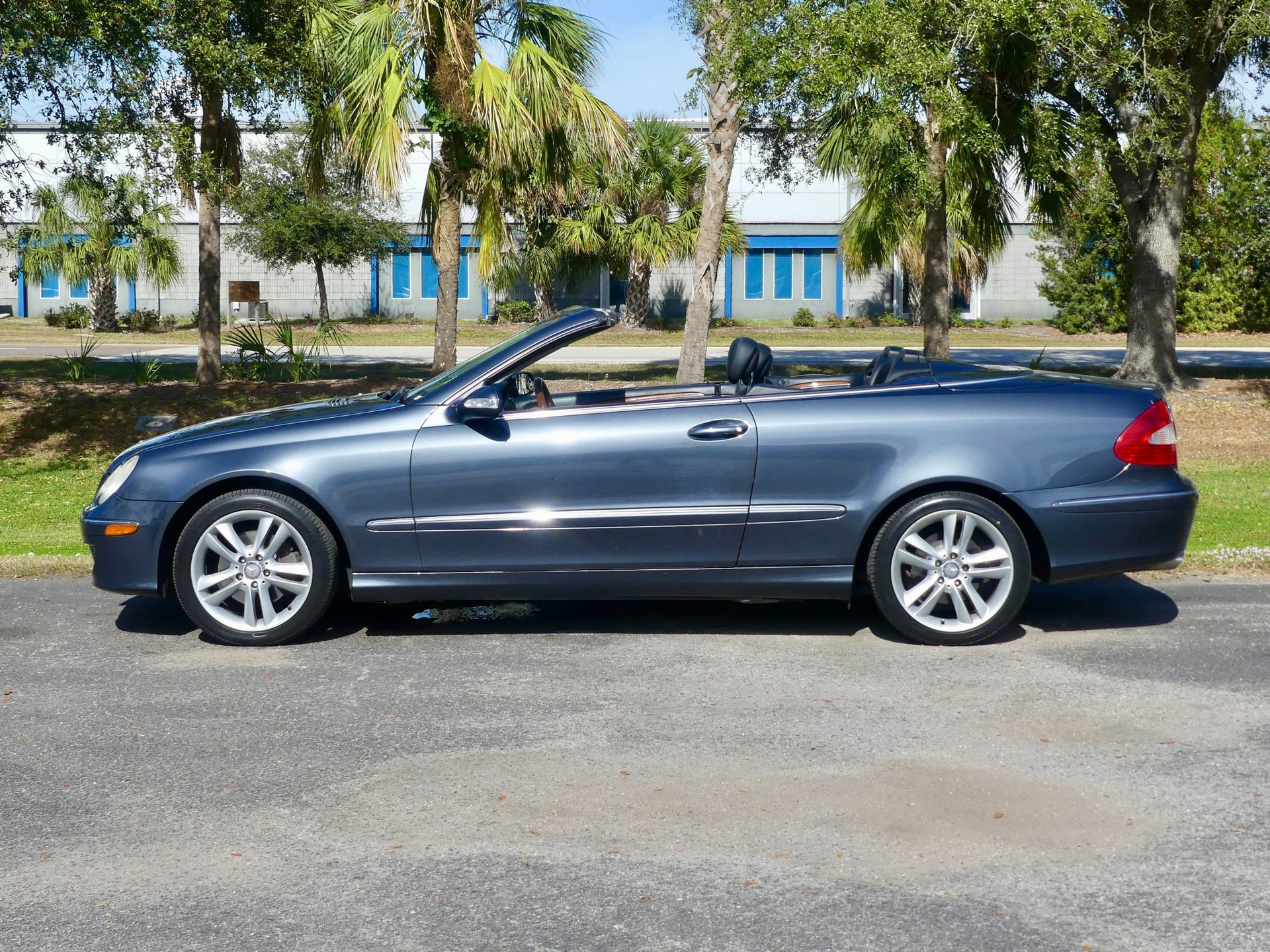 Used 2008 Mercedes-Benz CLK 350 Cabriolet image 16