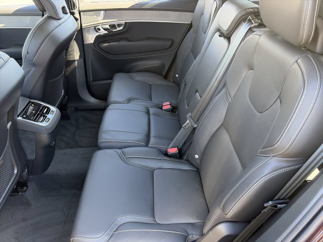 New 2027 Volvo XC90 B6 Ultra AWD/4WD image 17