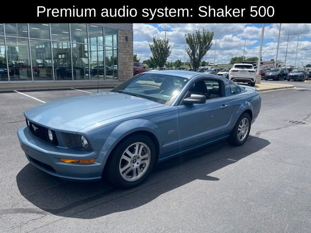 Used 2006 Ford Mustang GT Premium RWD image 2