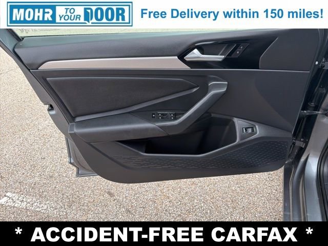 Used 2019 Volkswagen Jetta R-Line w/ R-Line Cold Weather Package image 10