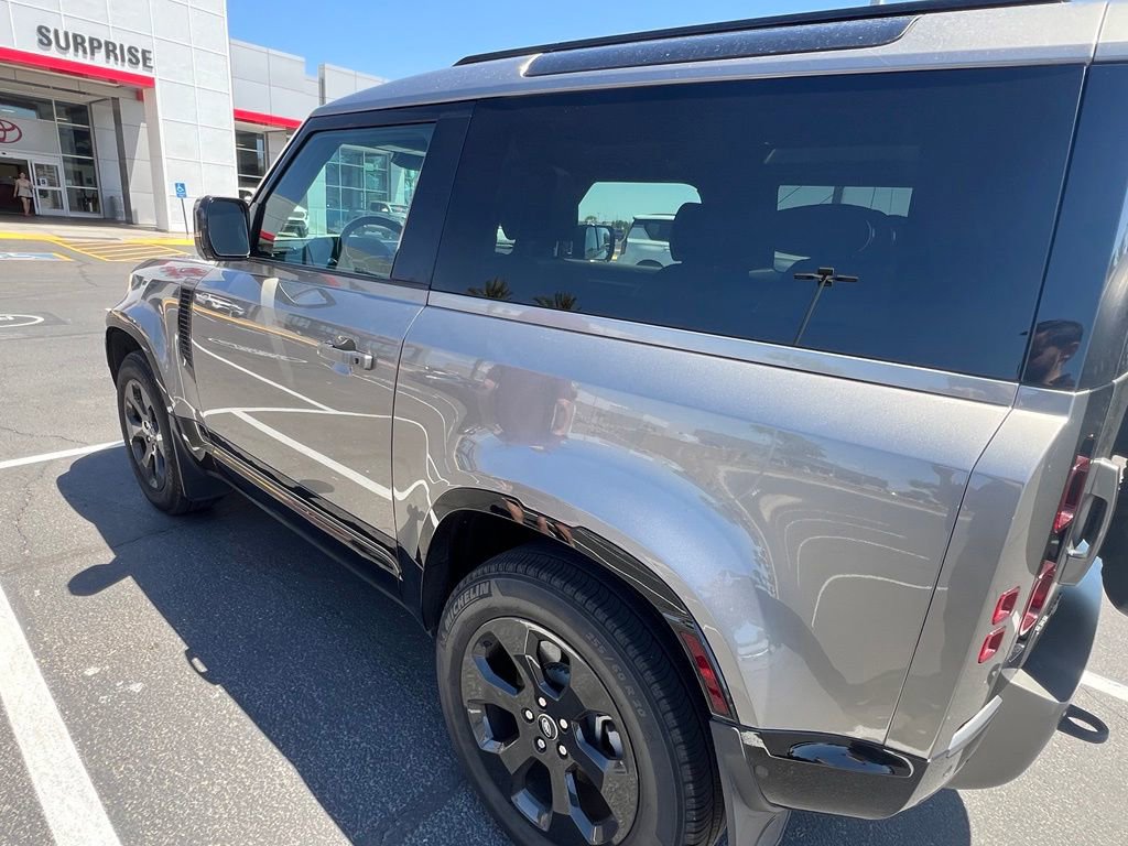 Used 2022 Land Rover Defender 90 X-Dynamic SE AWD/4WD image 10