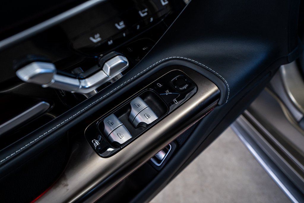 Used 2023 Mercedes-Benz SL 55 AMG 4MATIC image 37